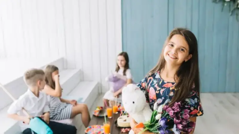 How Do Parents Keep Guests Engaged During Kids' Parties?